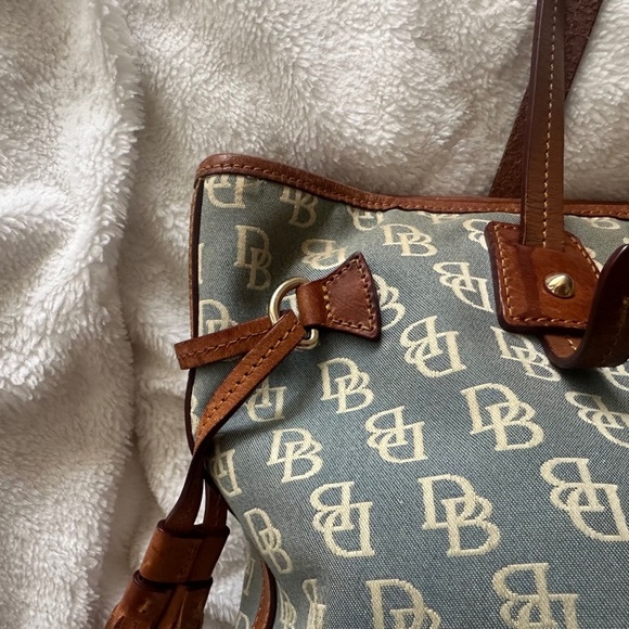 DOONEY & BOURKE Blue White Canvas Leather Logo Tote $369 LARGE EVERYDAY - Picture 4 of 14